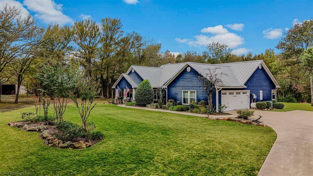 Whitewright, TX 75491,363 Private Road 451