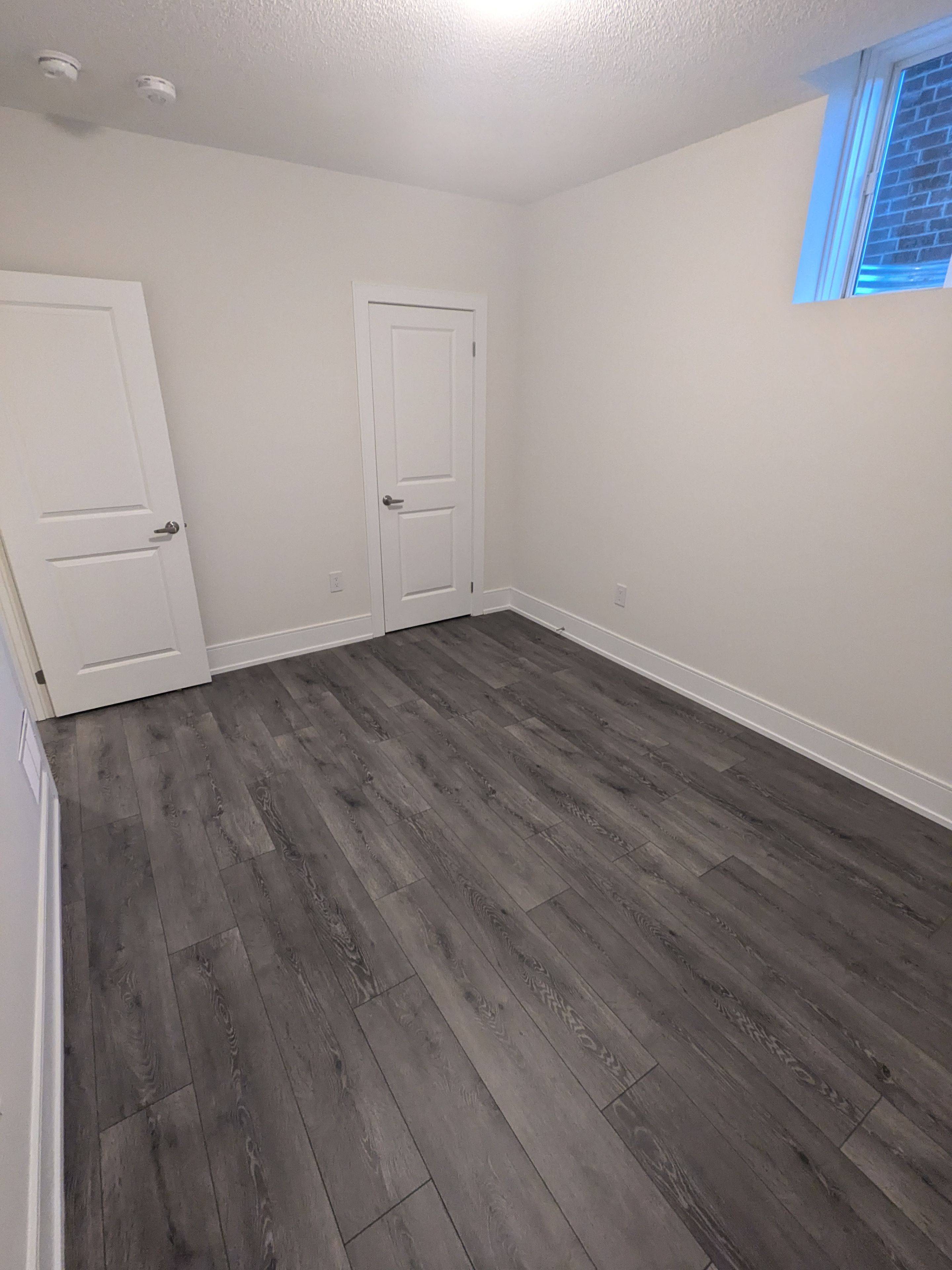 Bradford West Gwillimbury, ON L3Z 4N2,193 Rowe ST #Bsmt