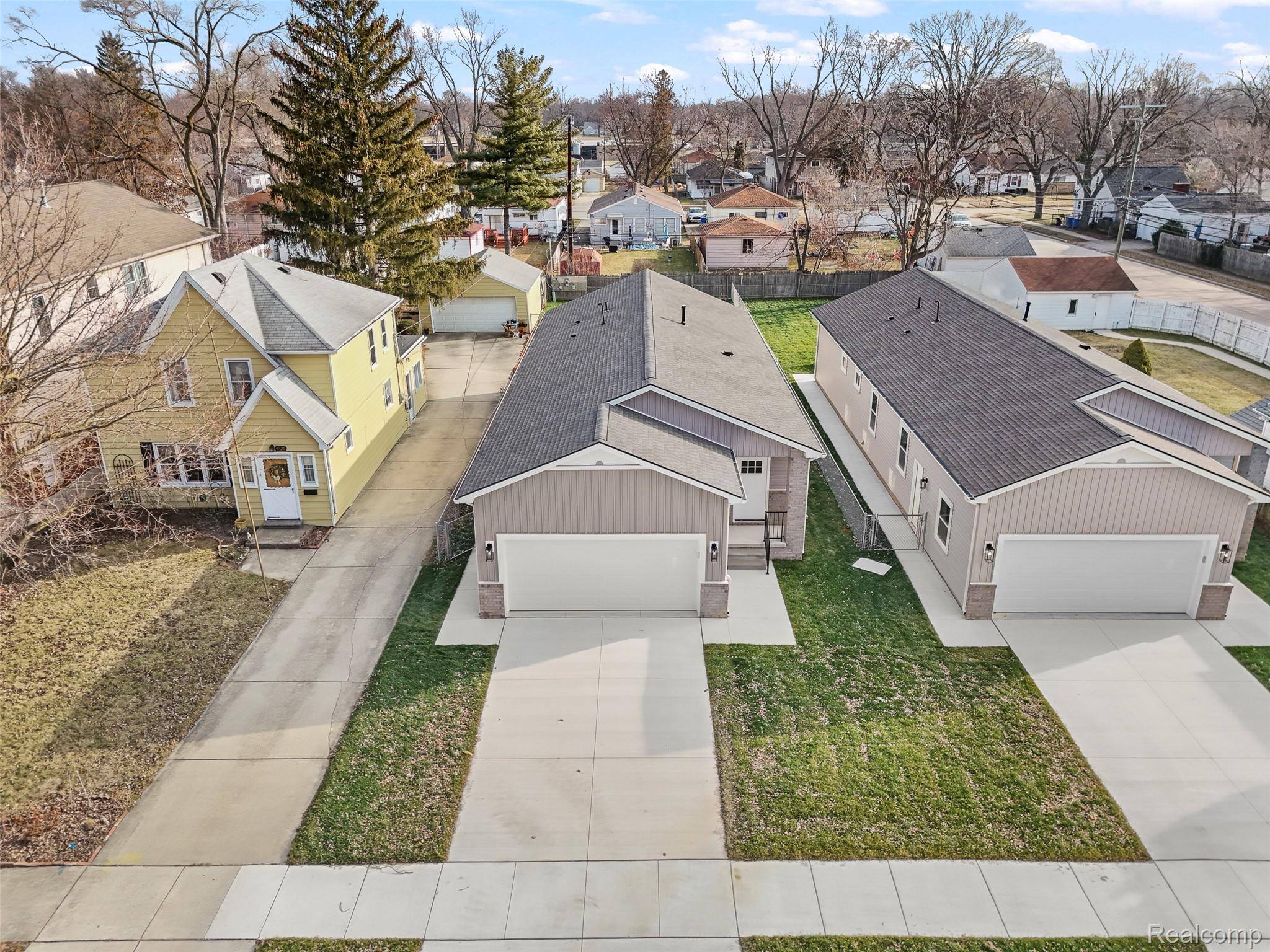 Dearborn Heights, MI 48125,4833 Harding St Harding St