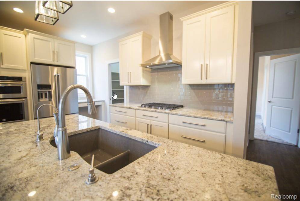 Howell, MI 48855,000 VL N Latson RD