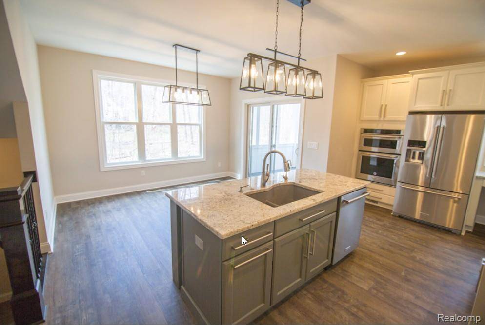 Howell, MI 48855,000 VL N Latson RD