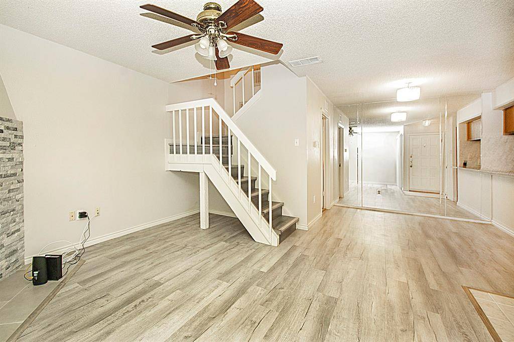 Dallas, TX 75254,5626 Preston Oaks Road #9B