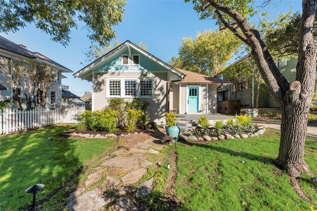 Fort Worth, TX 76110,2105 LIPSCOMB Street