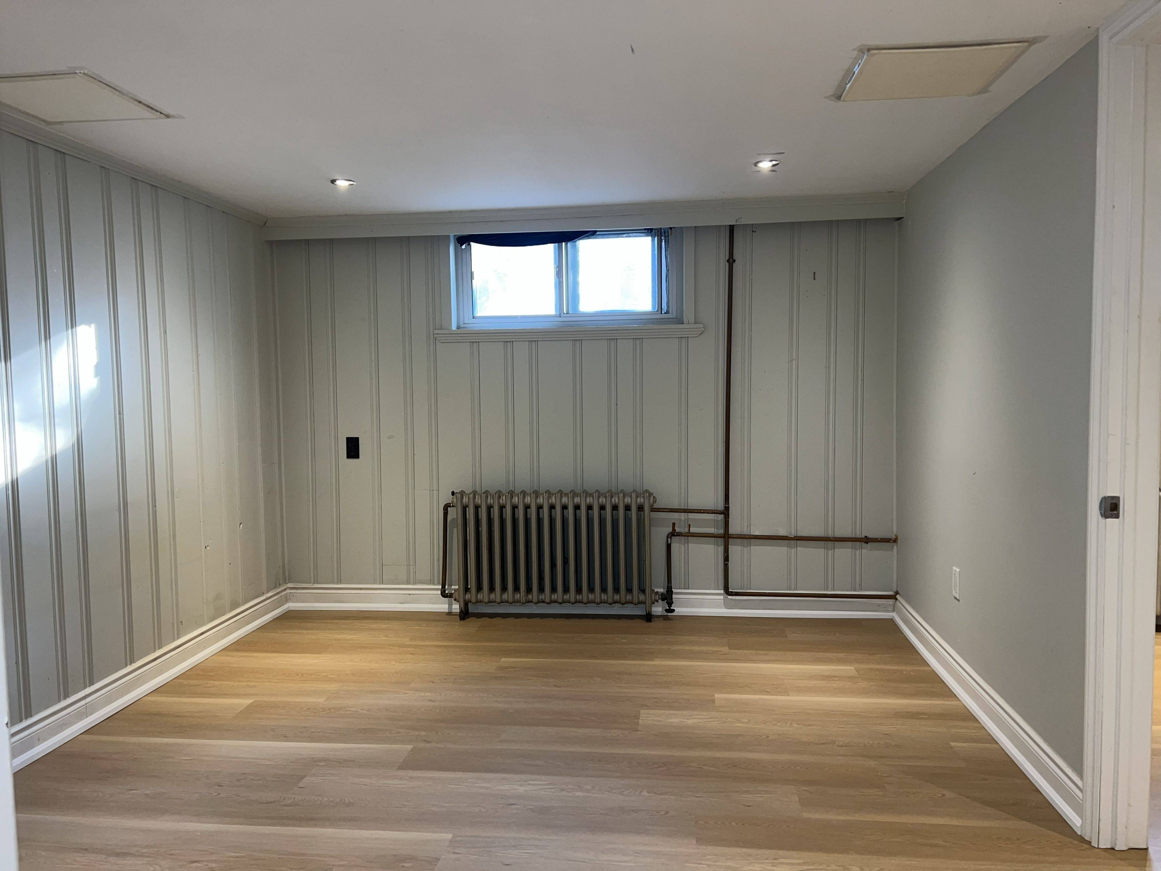 Toronto E04, ON M1R 2J2,1284 Pharmacy AVE #Basement