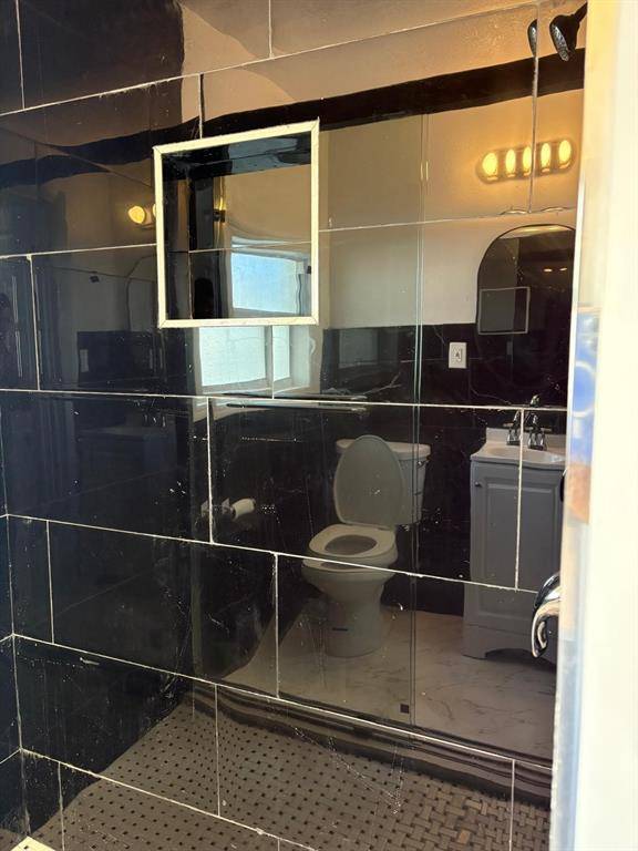 Dania Beach, FL 33004,230 A SW 11 ST