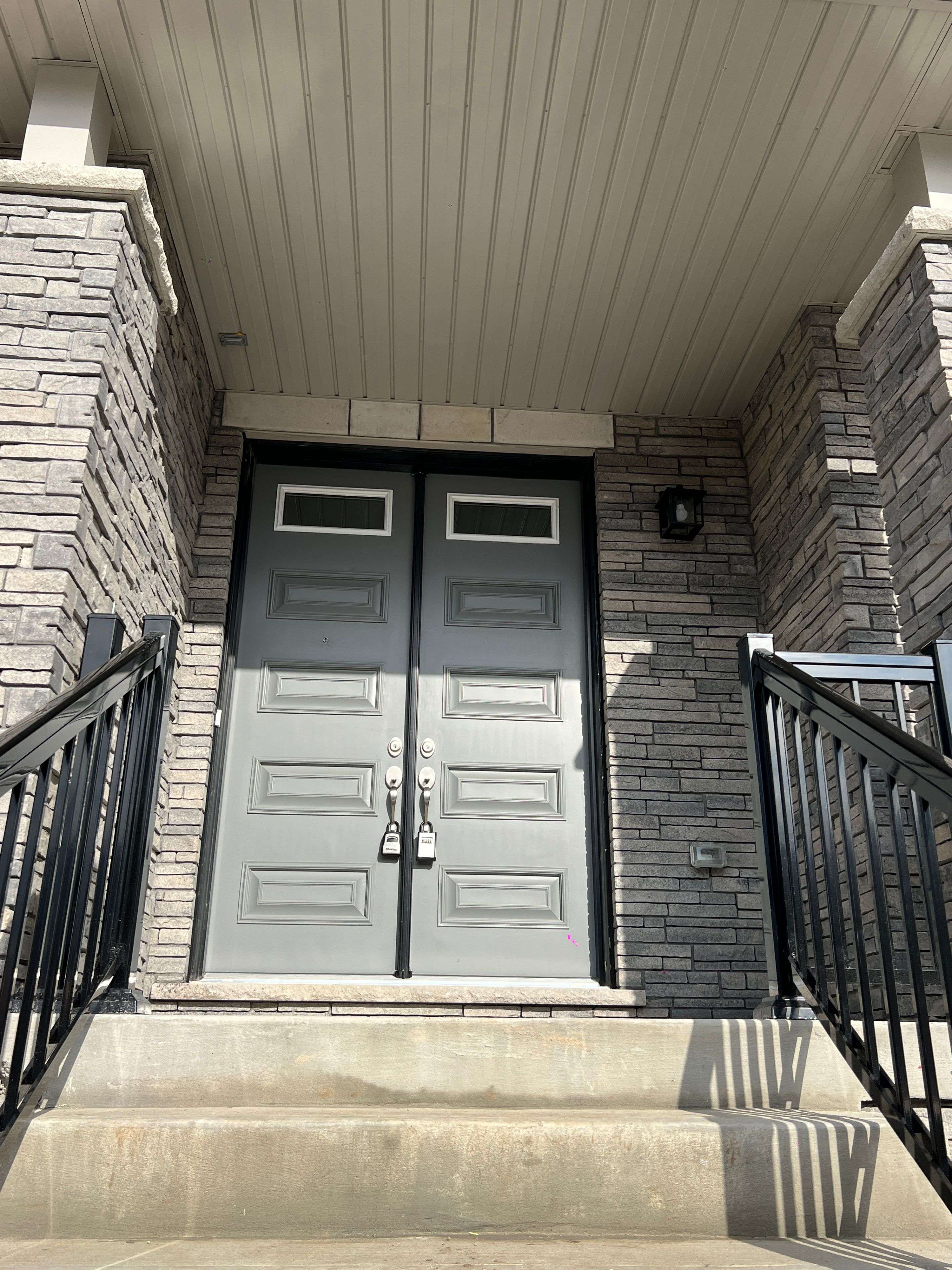 Springwater, ON L0L 1Y3,99 Bearberry RD