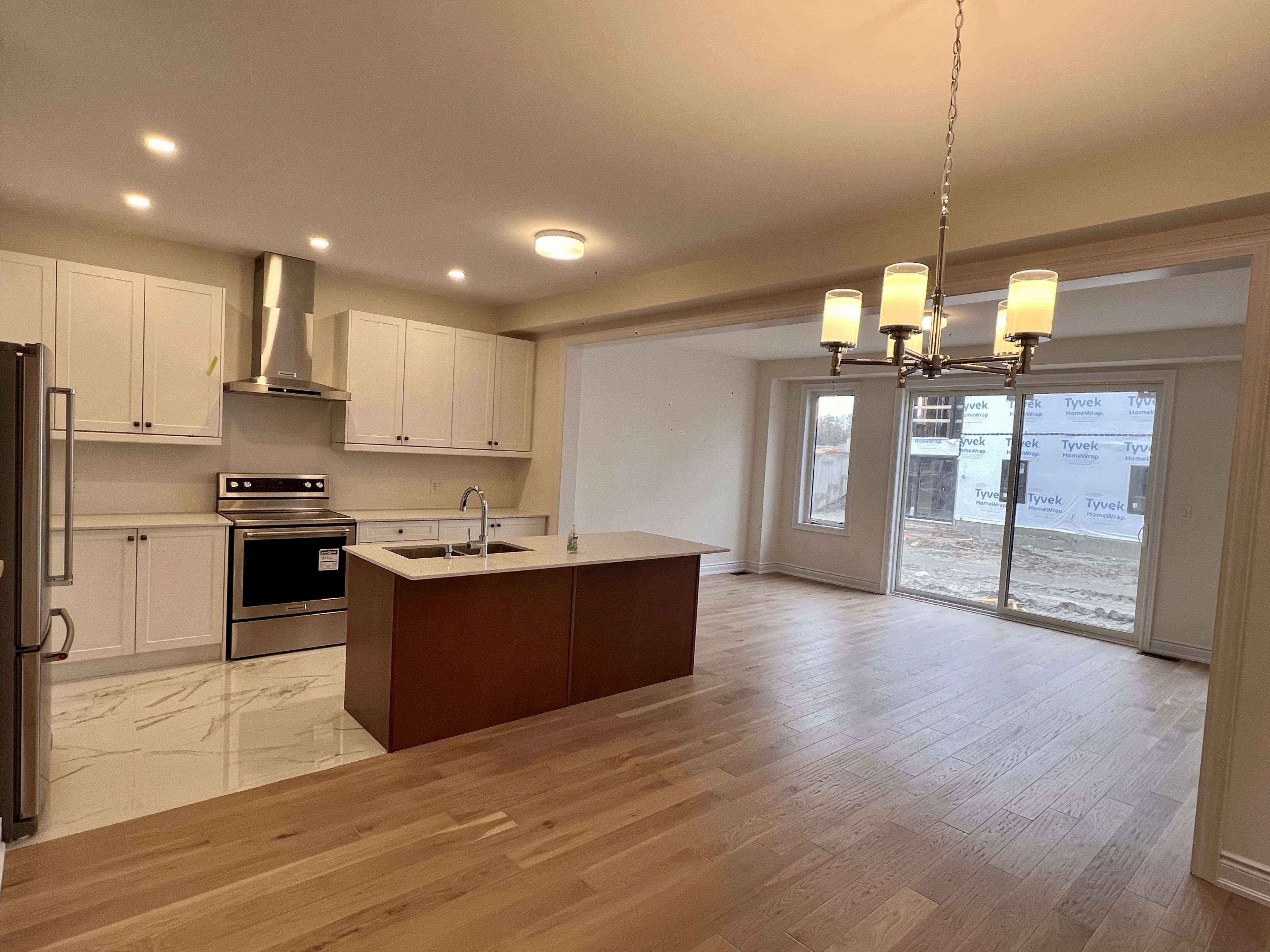 Springwater, ON L0L 1Y3,99 Bearberry RD