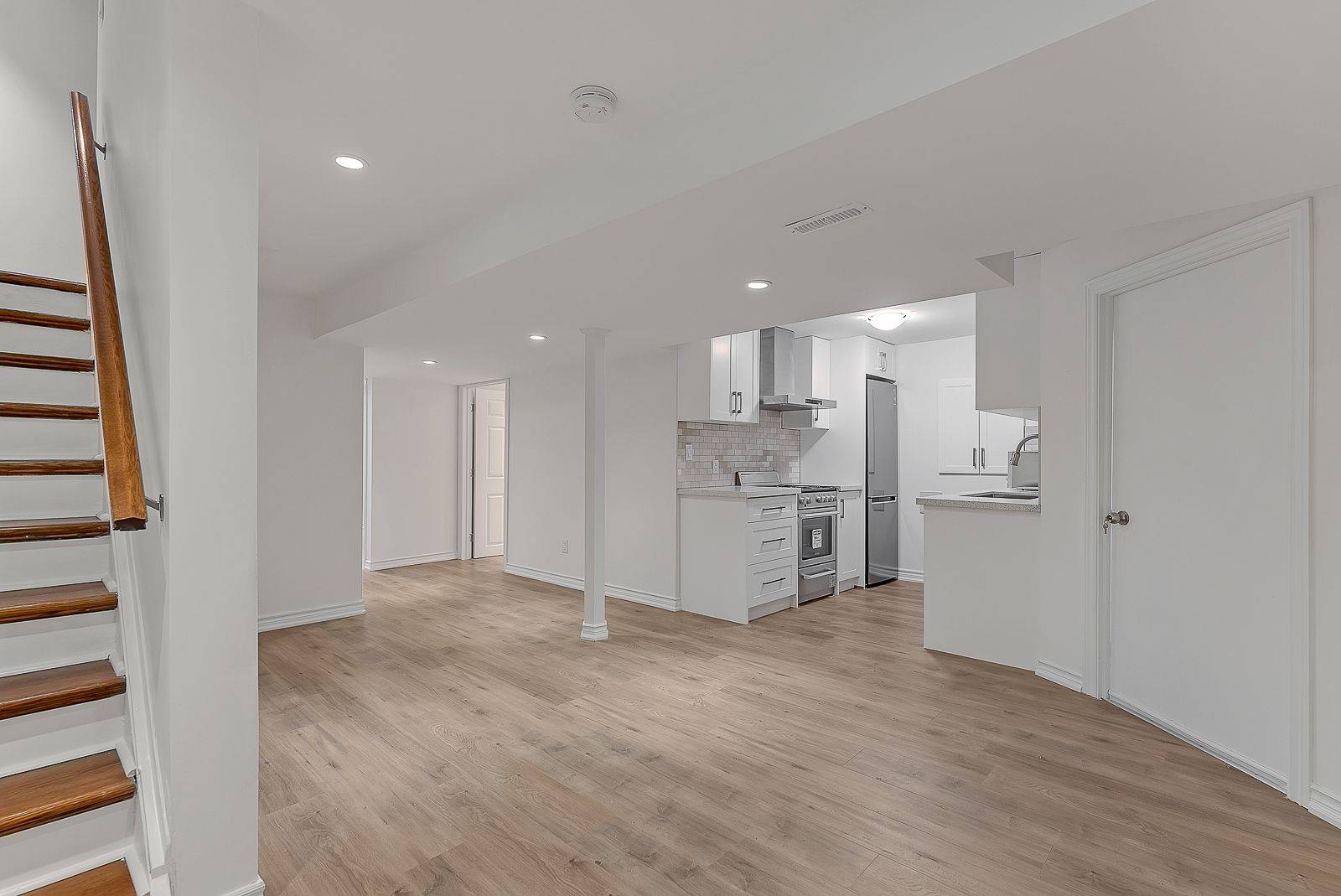 Mississauga, ON L5N 7T8,3788 Forest Bluff CRES #Lower