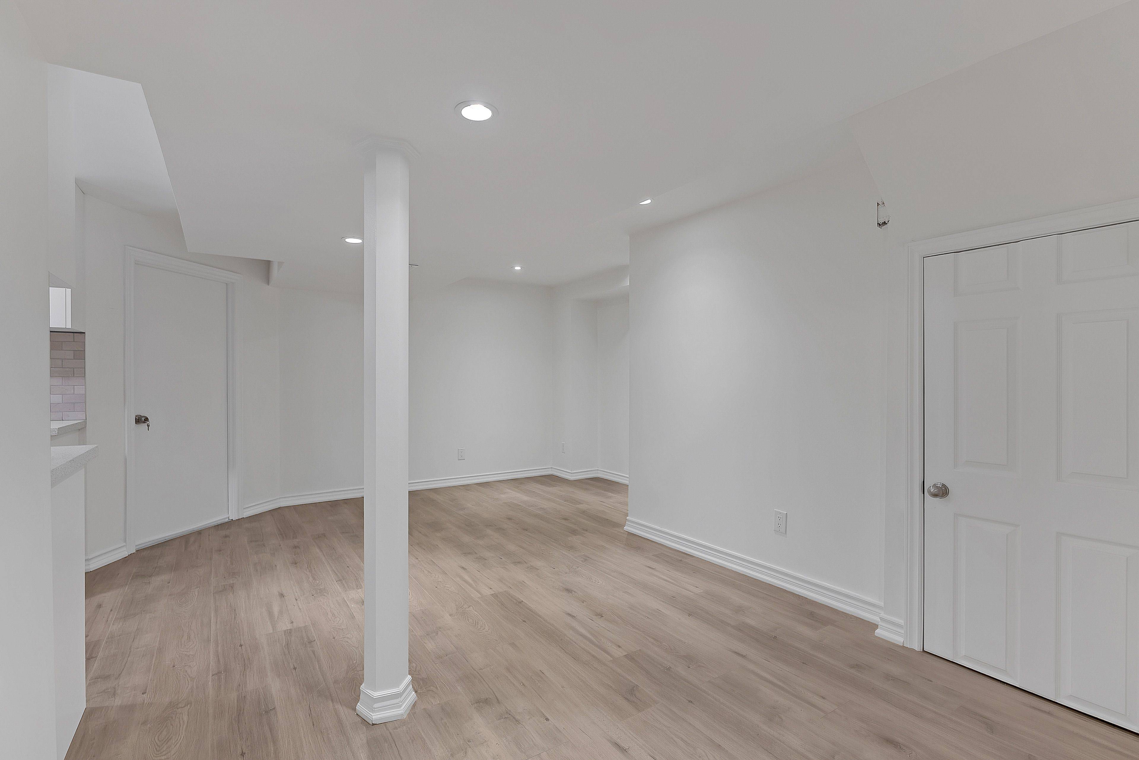 Mississauga, ON L5N 7T8,3788 Forest Bluff CRES #Lower