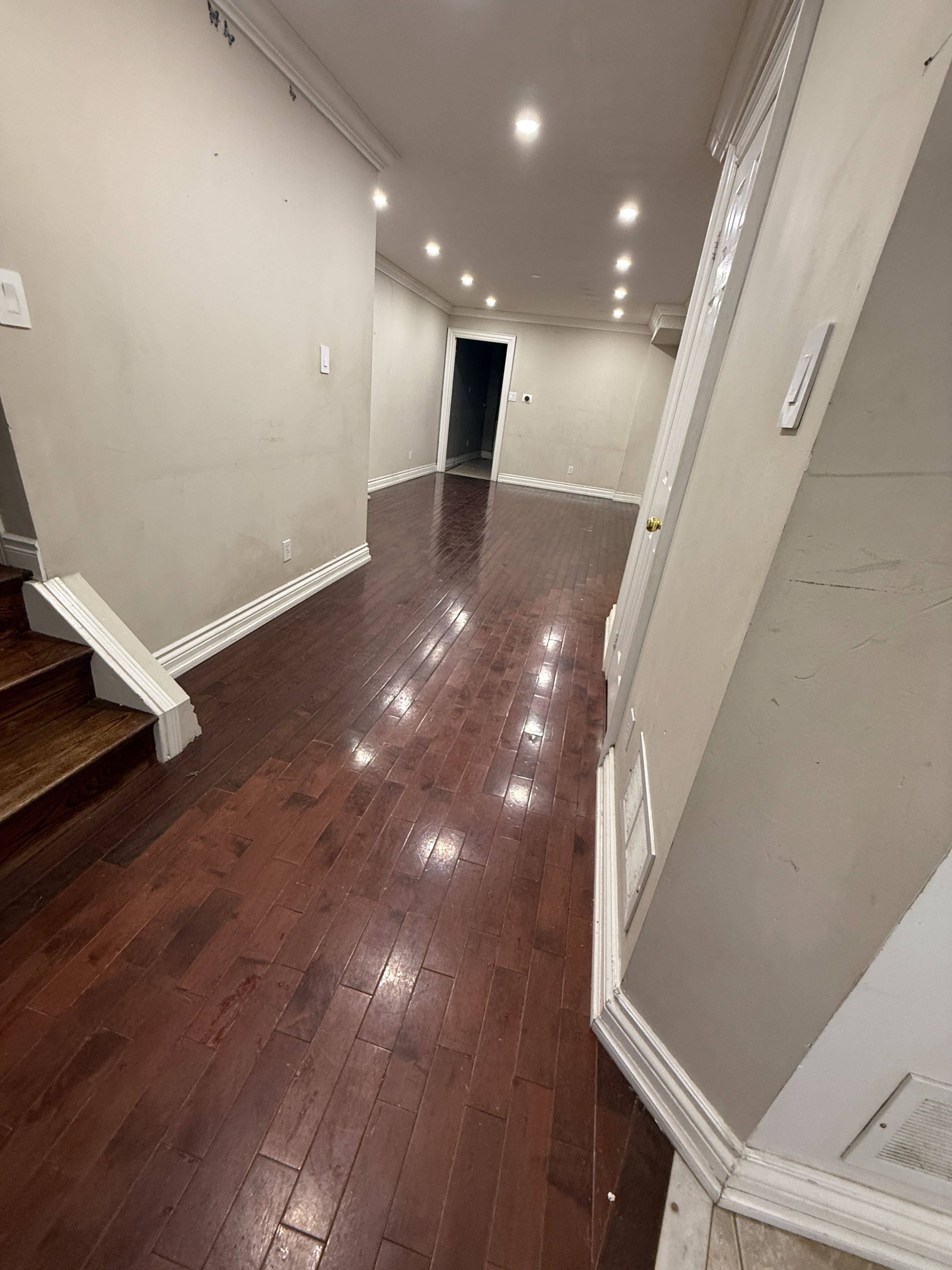 Brampton, ON L6Y 5B1,12 Caruso DR