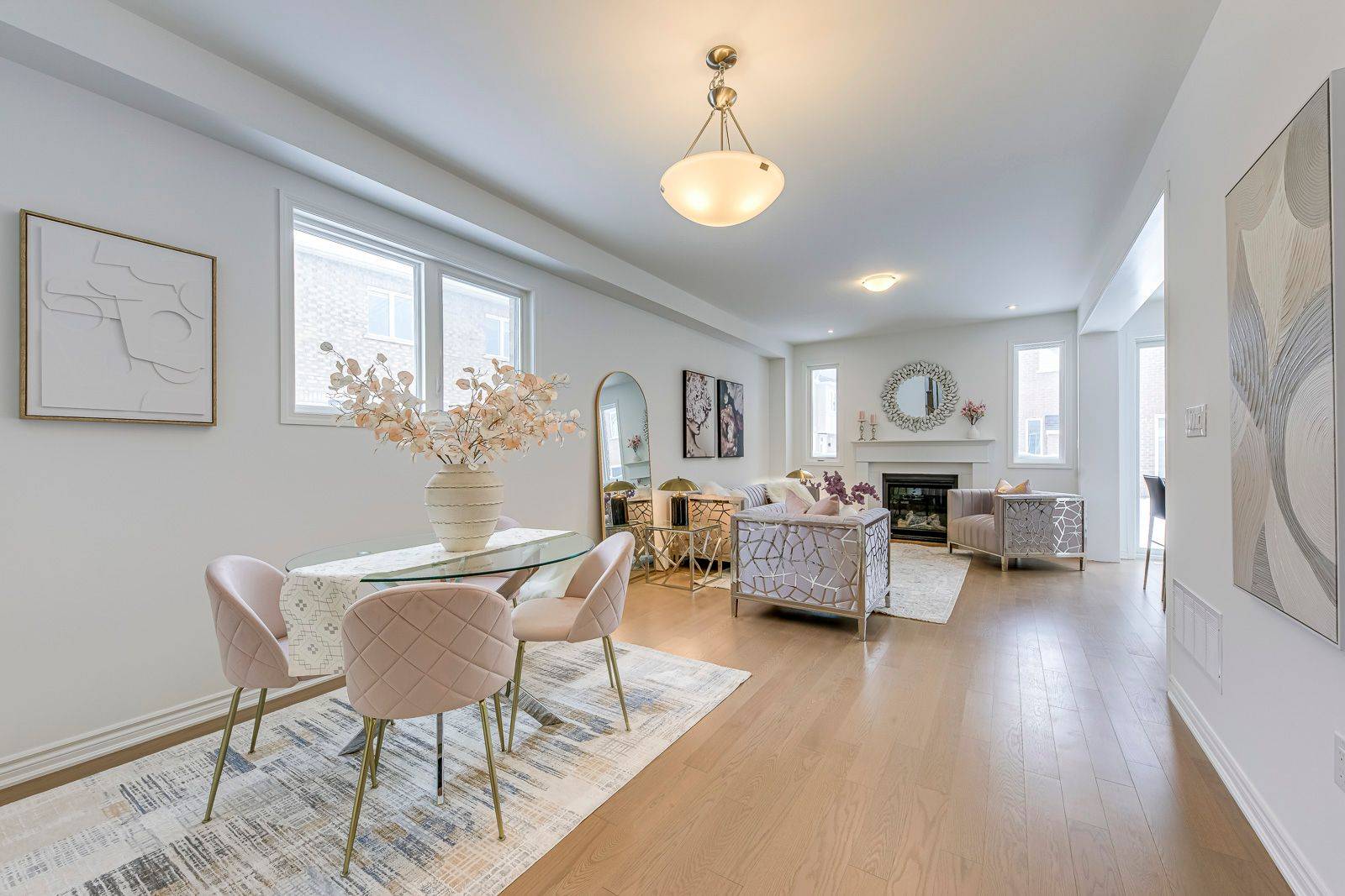 Milton, ON L9E 2E7,1363 Copley CT