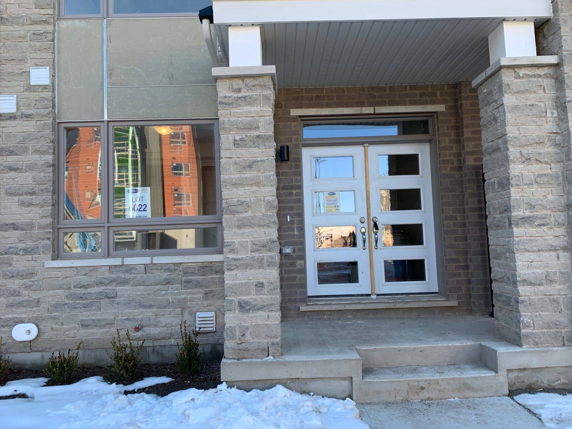 Brampton, ON L7A 5G8,276 Lagerfeld DR