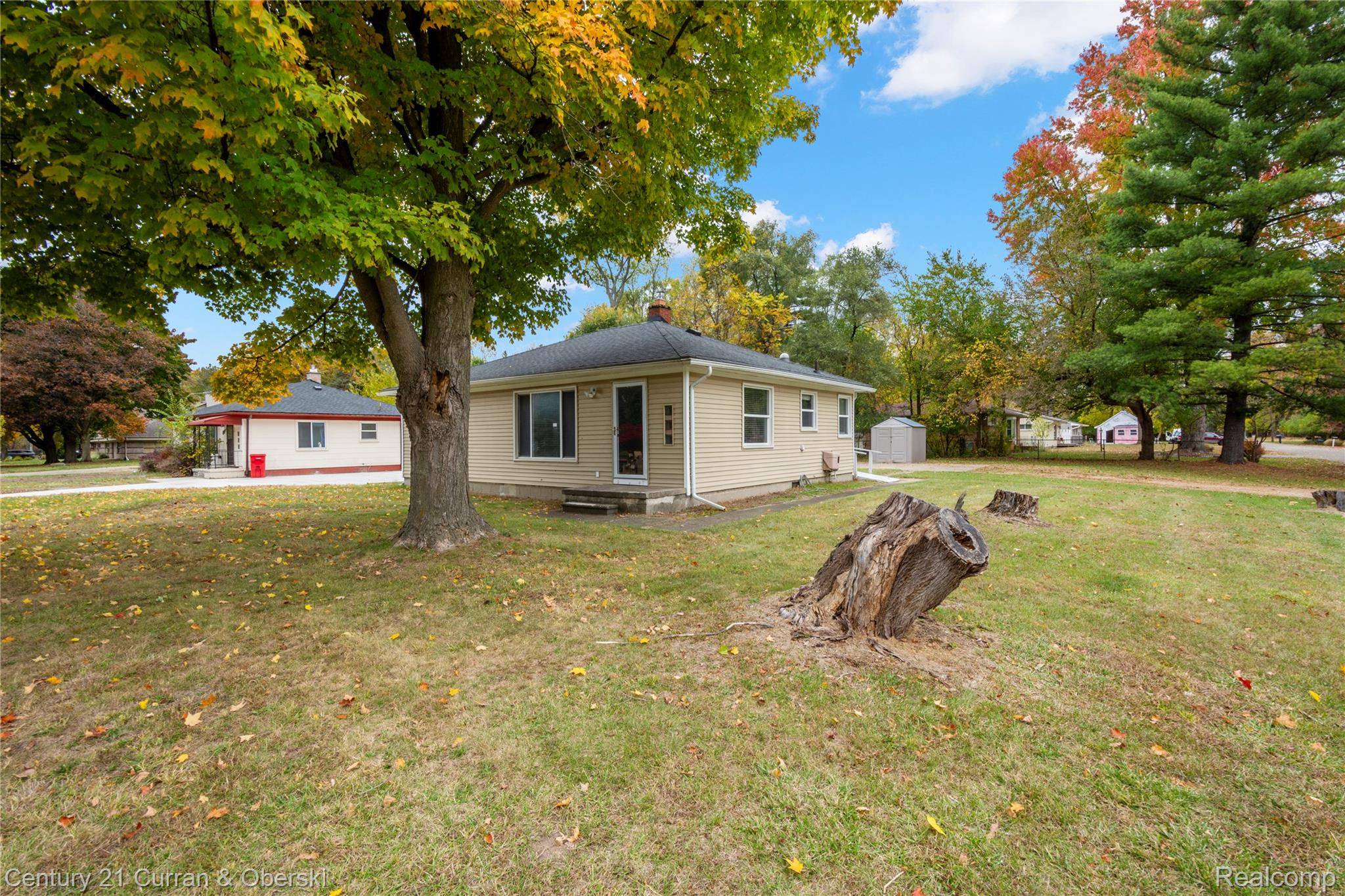 Southfield, MI 48033,25616 W 10 Mile RD