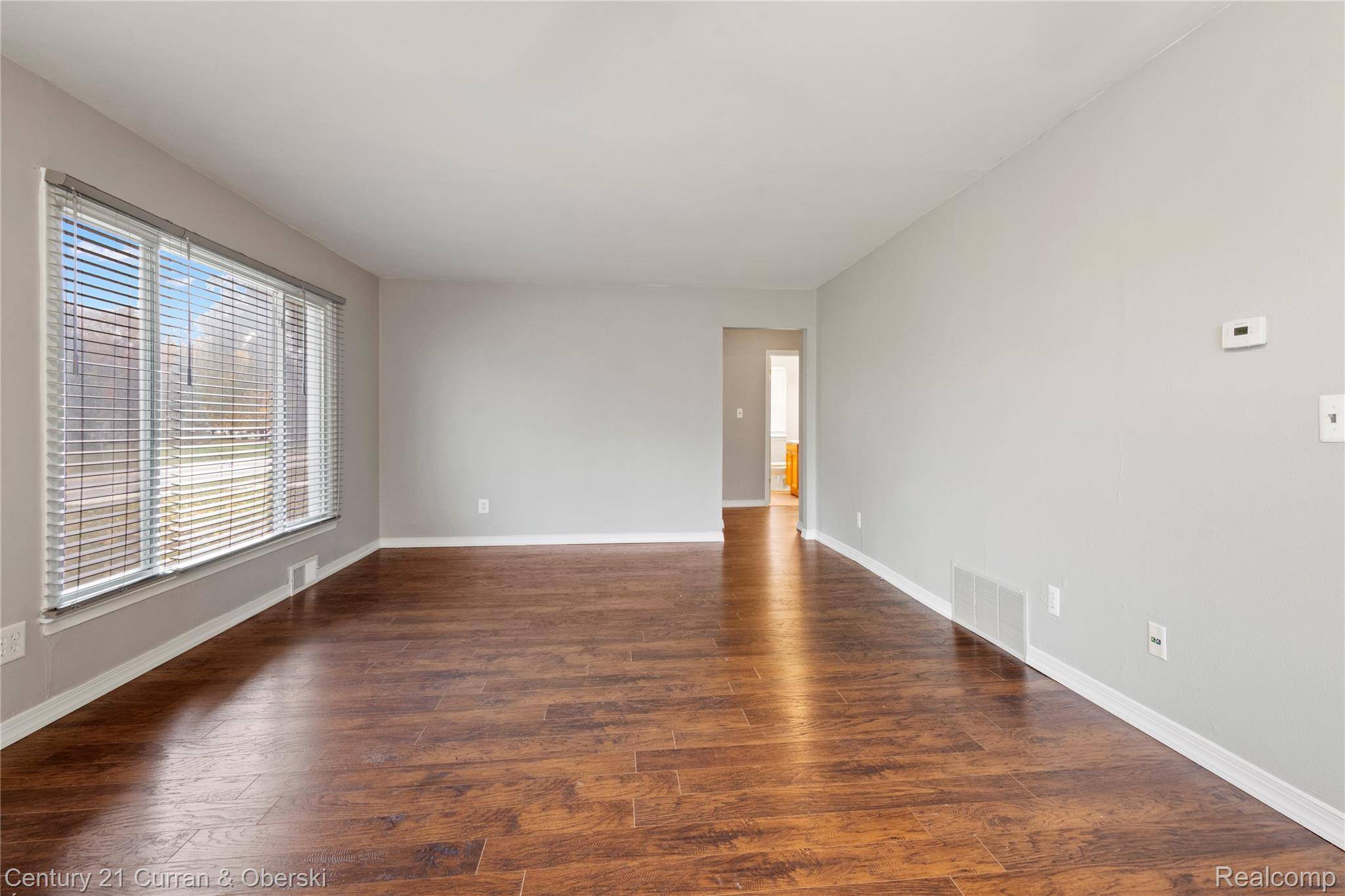 Southfield, MI 48033,25616 W 10 Mile RD