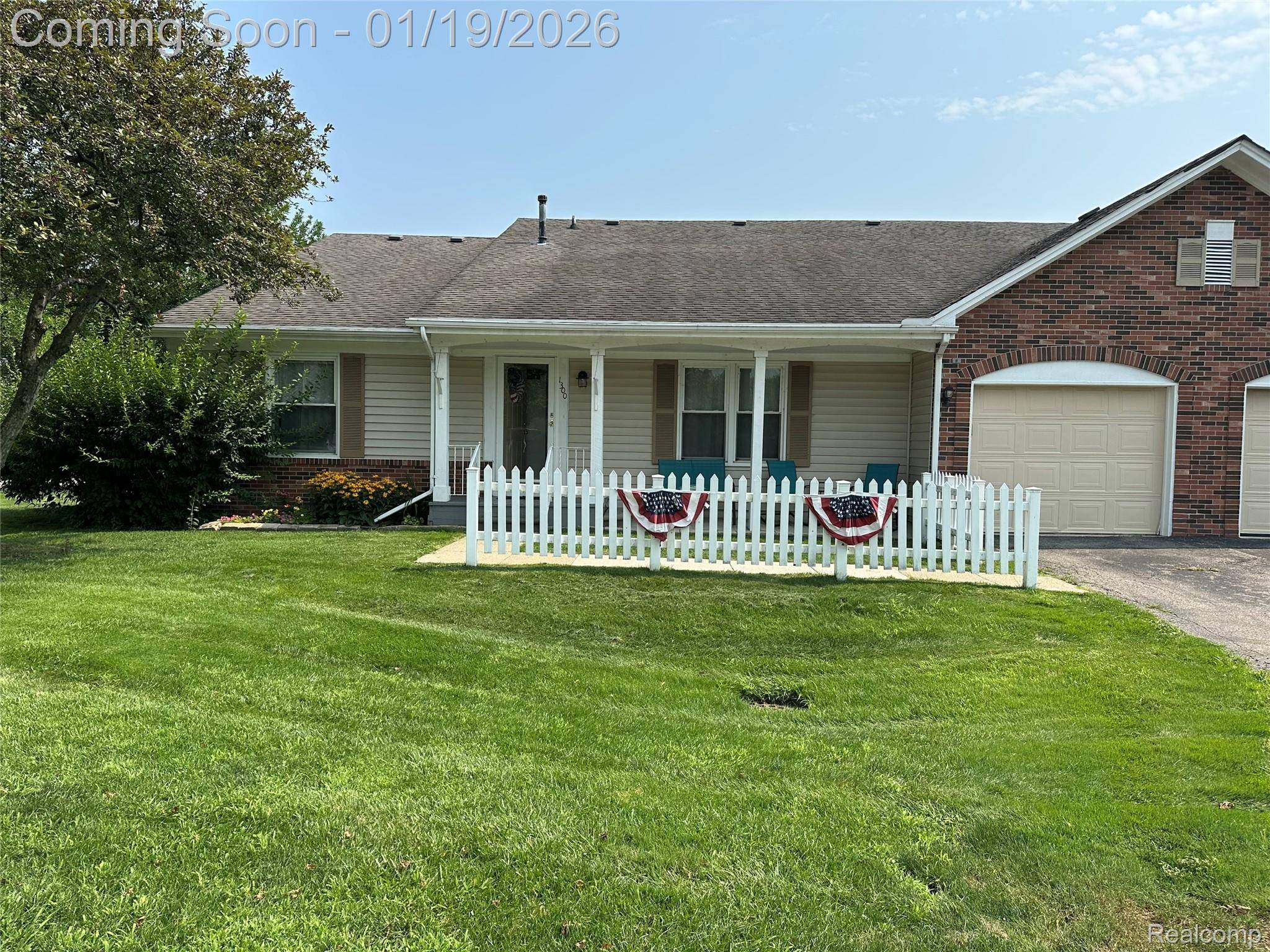 St. Clair Shores, MI 48082,1300 North DR