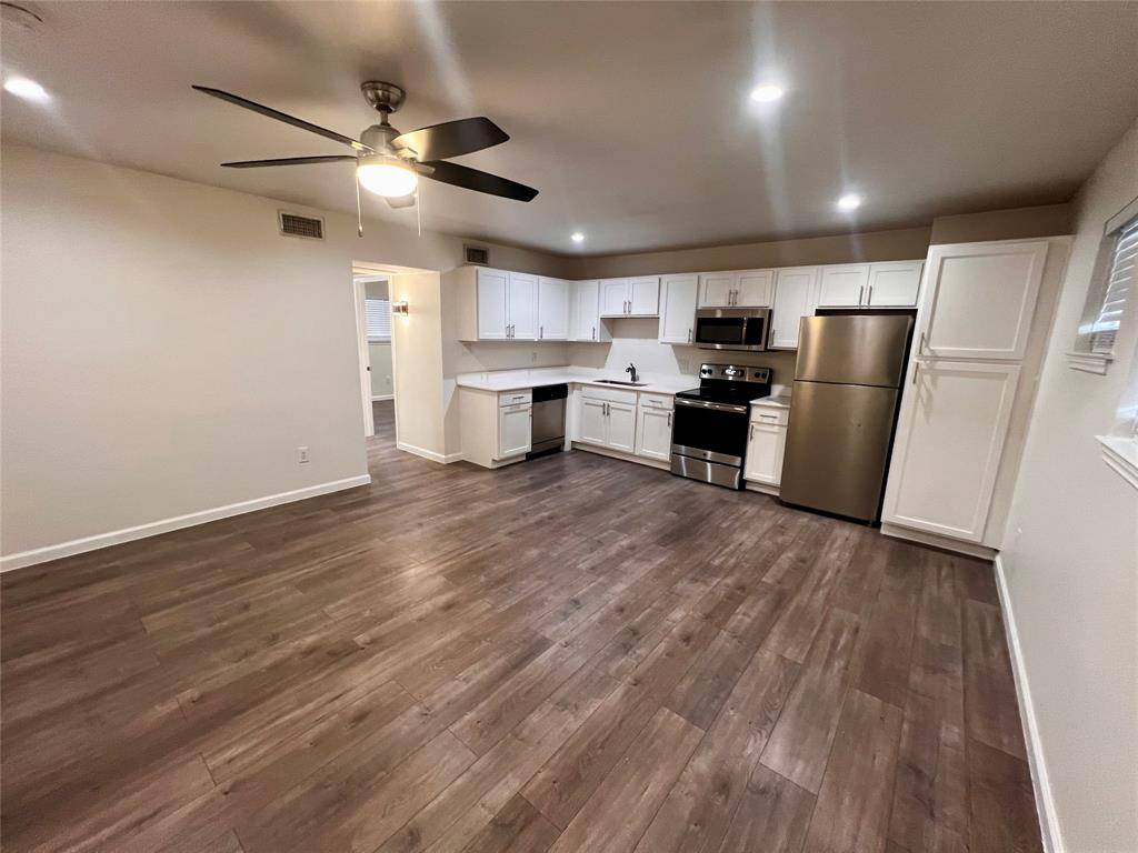 Dallas, TX 75206,5010 San Jacinto #204