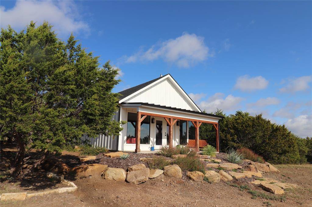 Strawn, TX 76475,1473 Highway 16 S