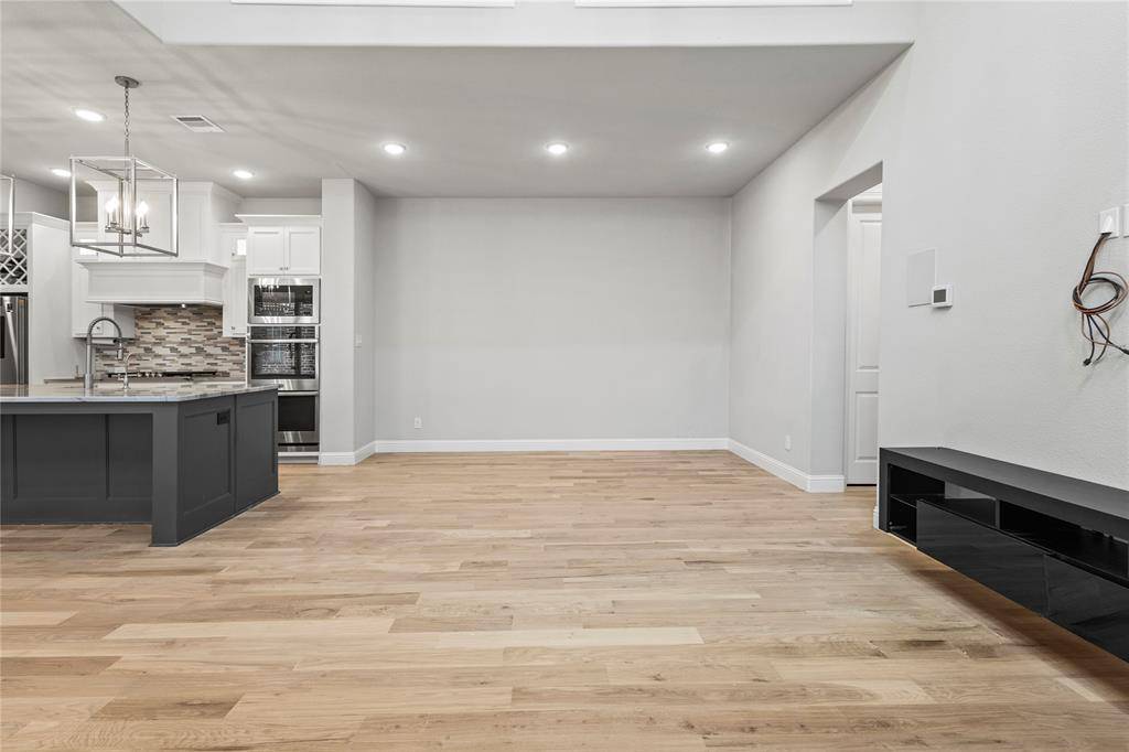 Irving, TX 75039,568 Courtyard Lane