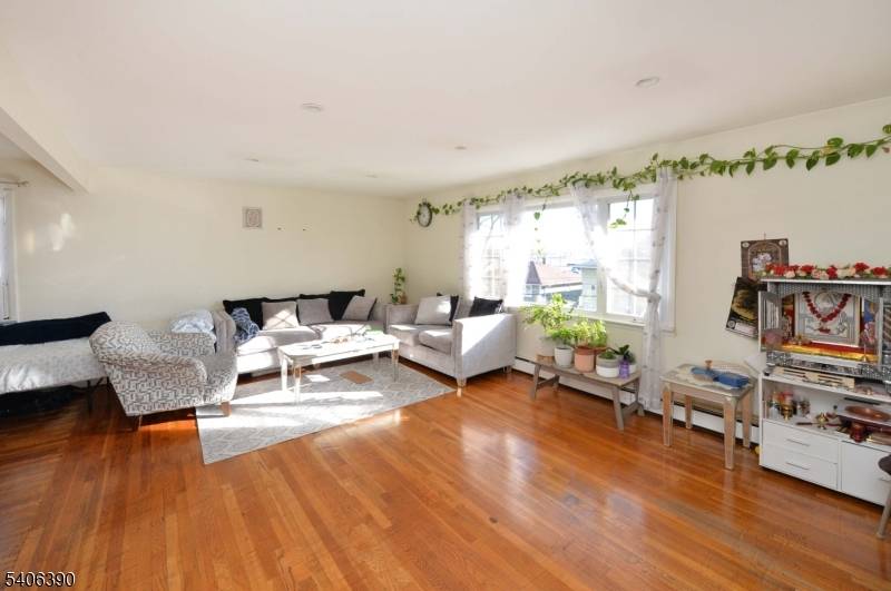 Rutherford Boro, NJ 07070,100 Eastern Way