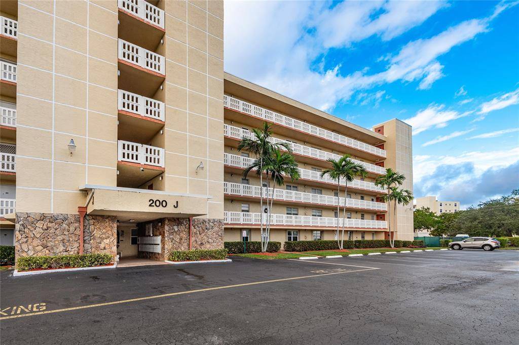 Dania Beach, FL 33004,200 SE 5th Ave #505