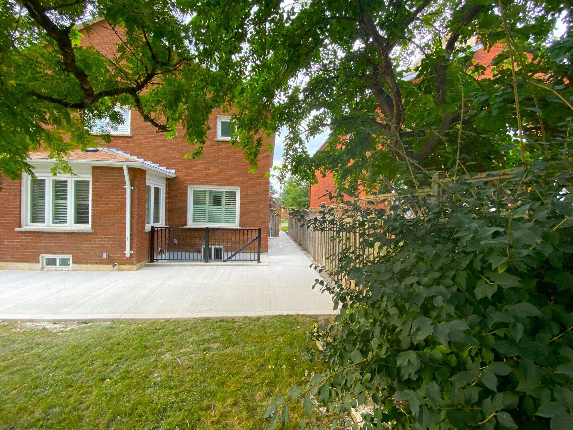 Markham, ON L3P 7J9,35 Hewlett CRES #Bsmt