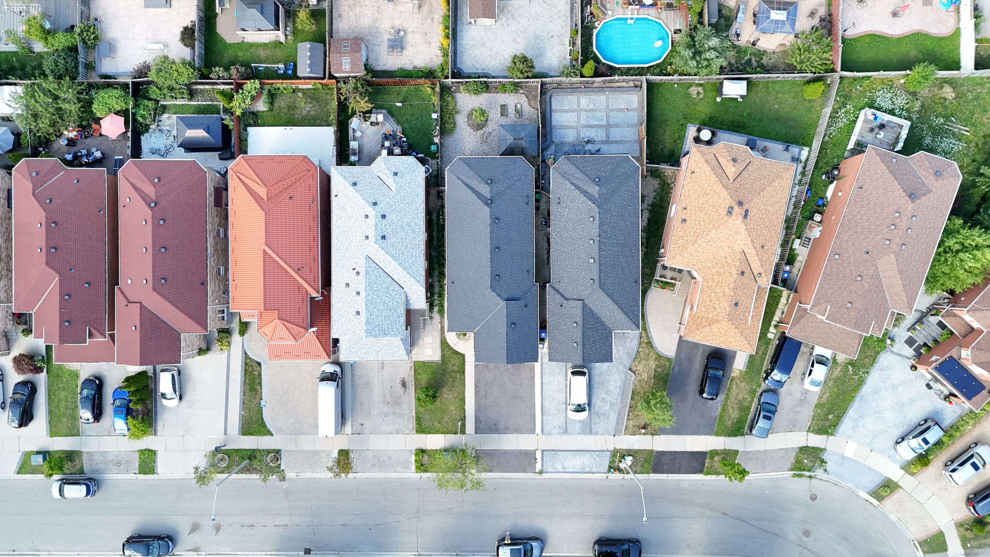 Mississauga, ON L5V 2N8,5267 BROOKWOOD CT