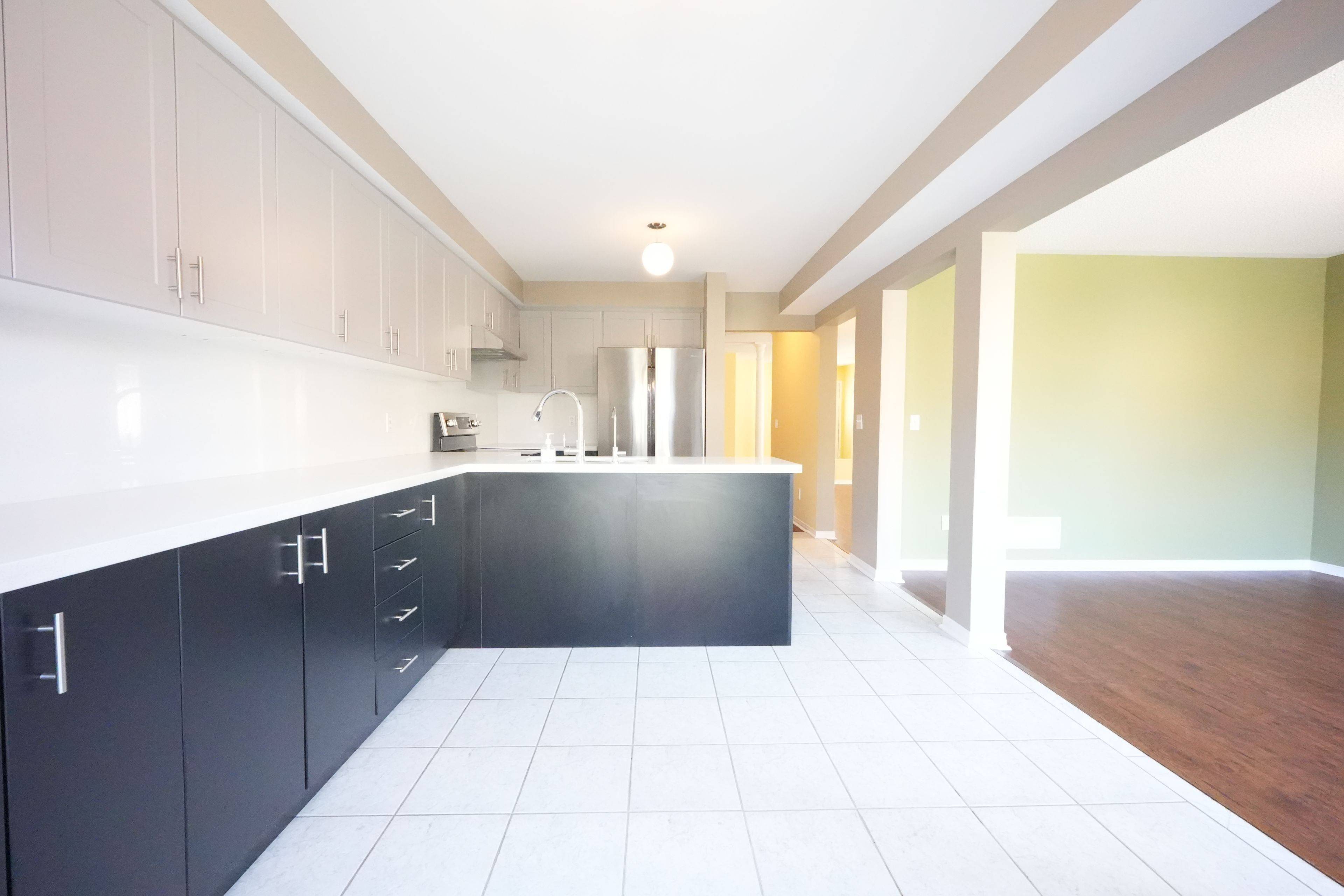 Mississauga, ON L5V 2N8,5267 BROOKWOOD CT