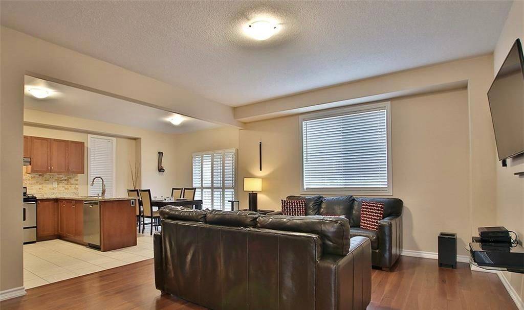 Milton, ON L9T 8M1,527 Miller WAY #2