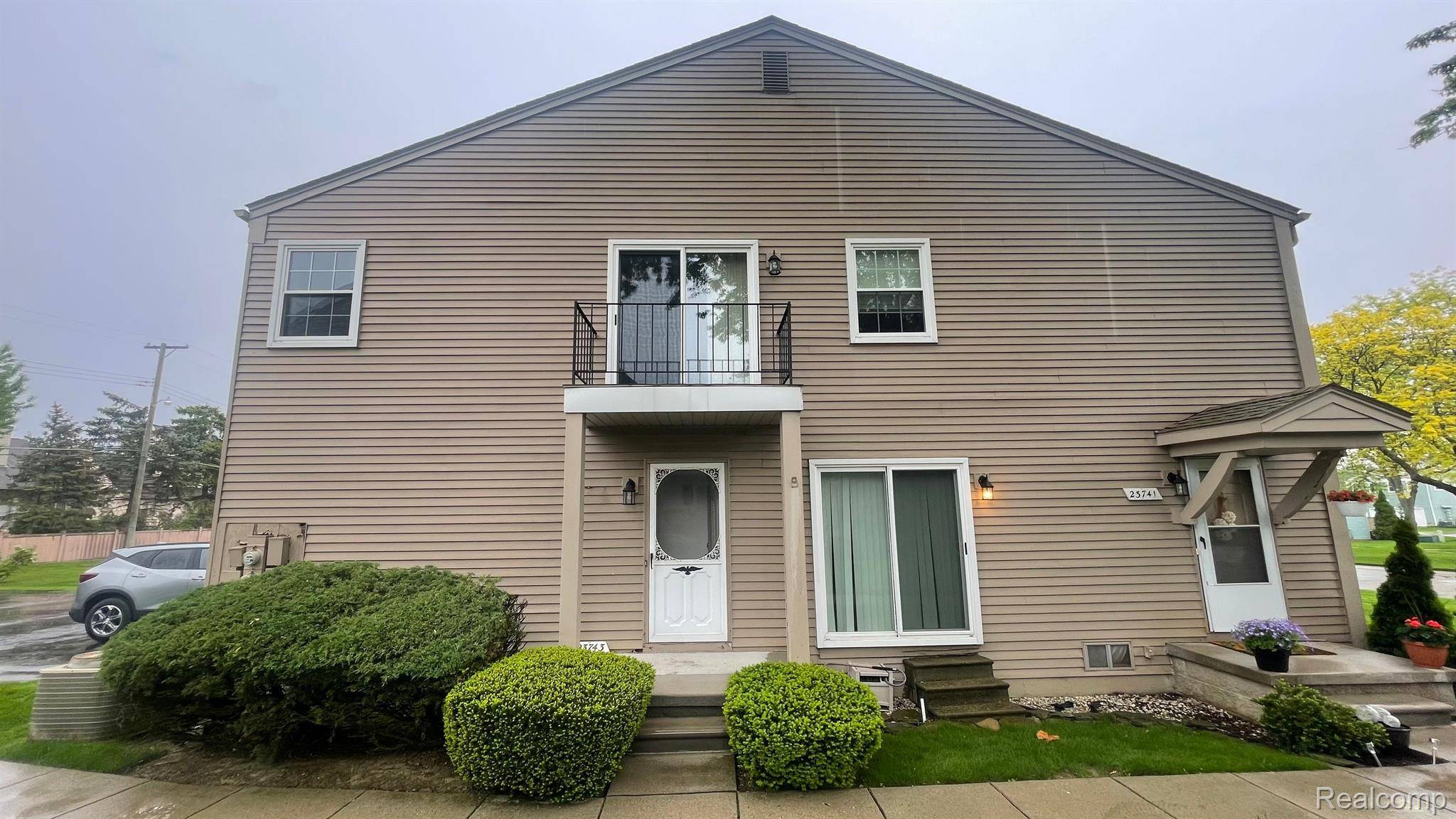 Novi, MI 48375,23743 STONEHENGE BLVD