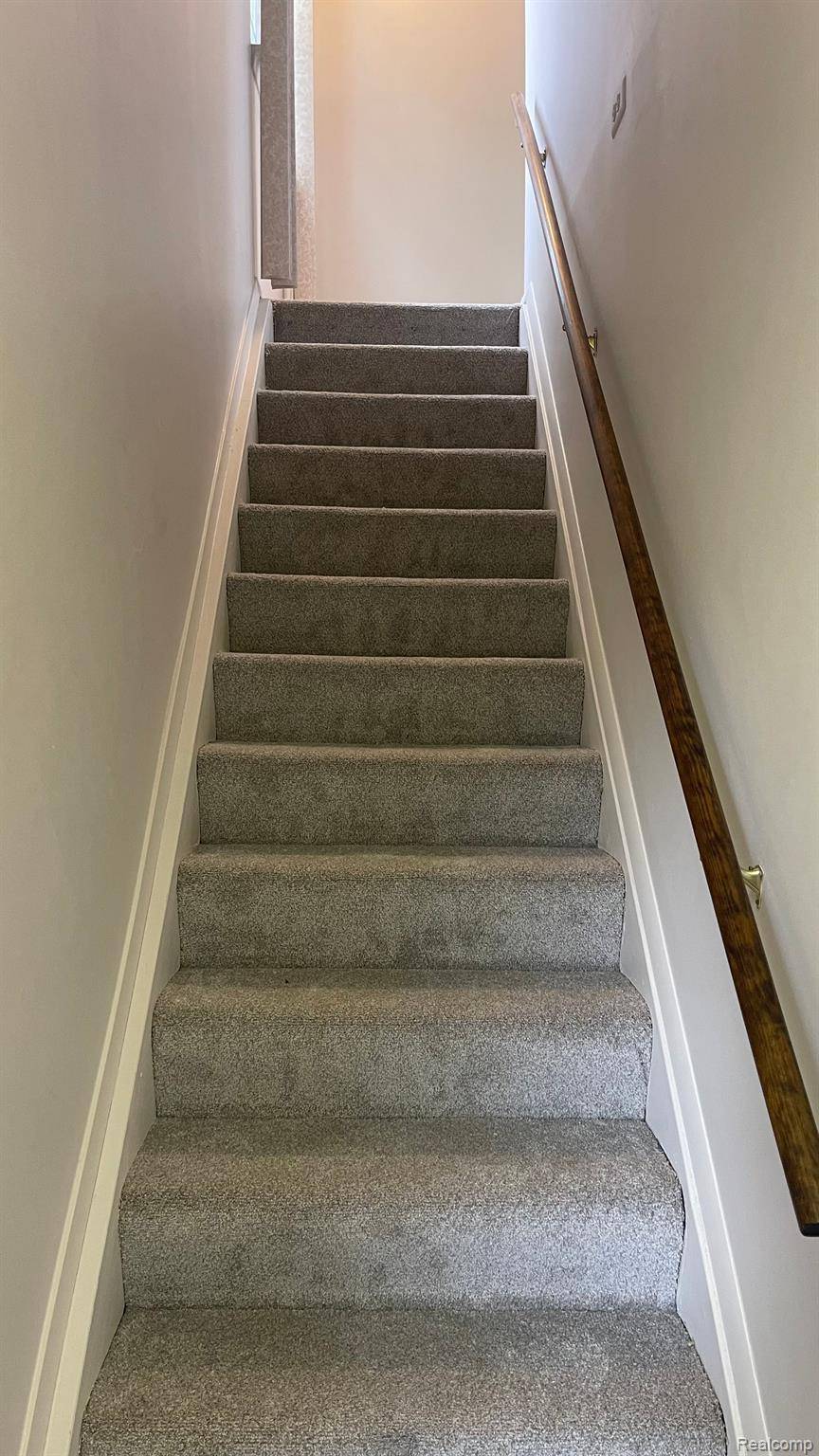 Novi, MI 48375,23743 STONEHENGE BLVD