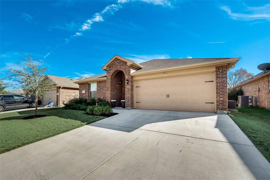 Azle, TX 76020,649 Clearbrook Street