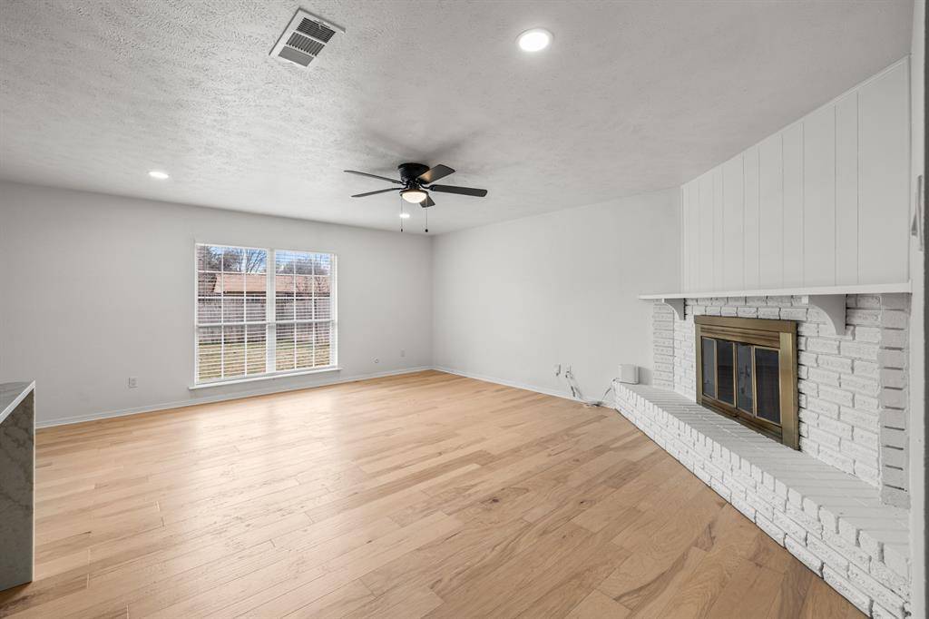 The Colony, TX 75056,5212 Knox Drive