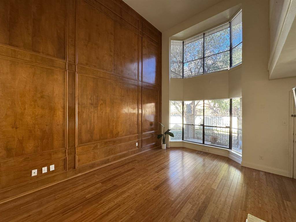 Fort Worth, TX 76109,4422 Westdale Court