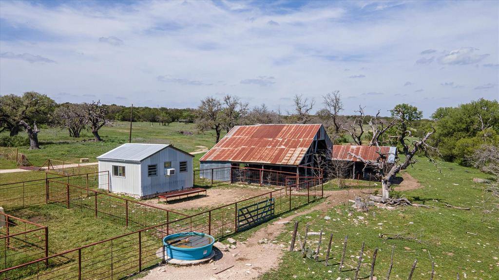 Hico, TX 76457,9885 County Road 270
