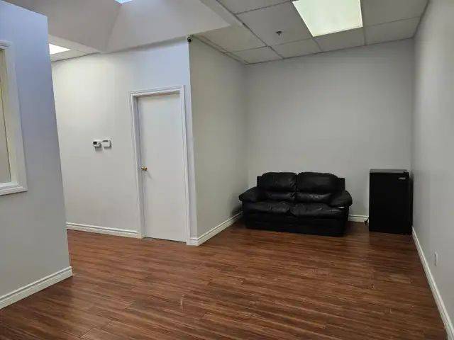 Toronto E07, ON M1S 5C1,2400 Midland AVE #203A