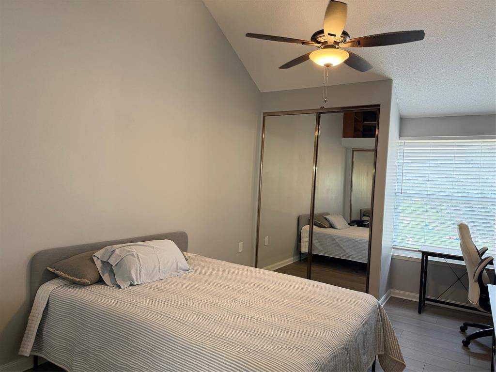 West Palm Beach, FL 33406,8112 Northboro Ct #12B