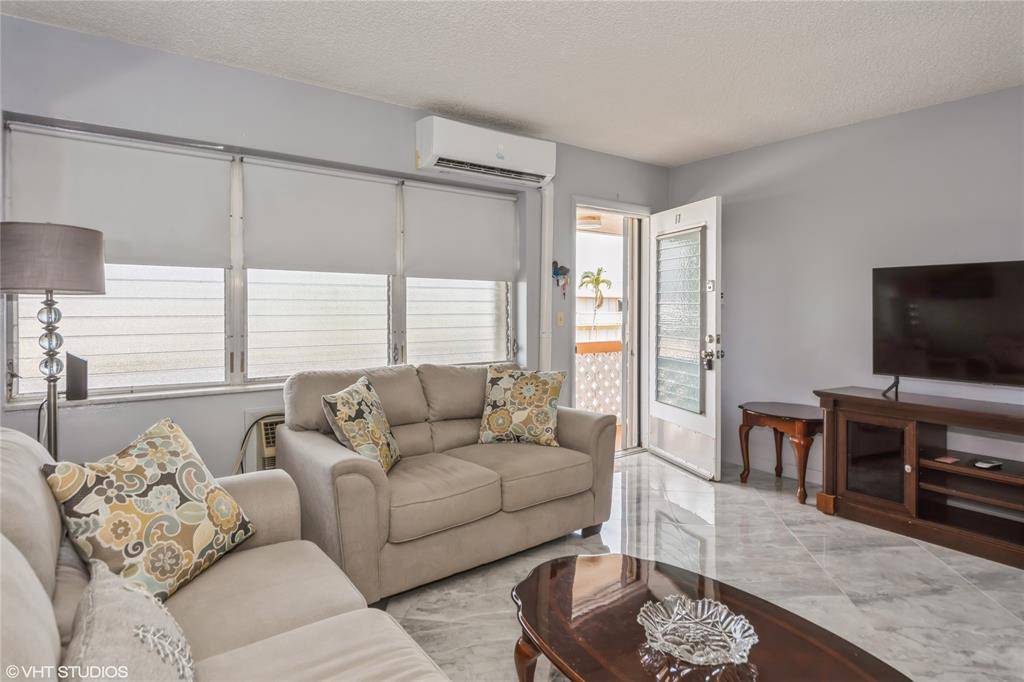 Hallandale Beach, FL 33009,800 SW 11th Ave #17
