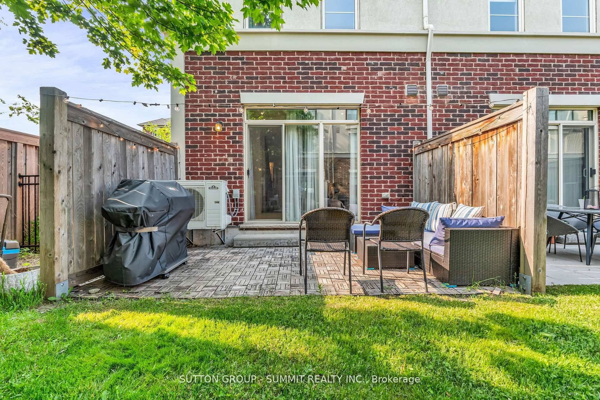 Toronto W06, ON M8W 2W6,636 Evans AVE S #53