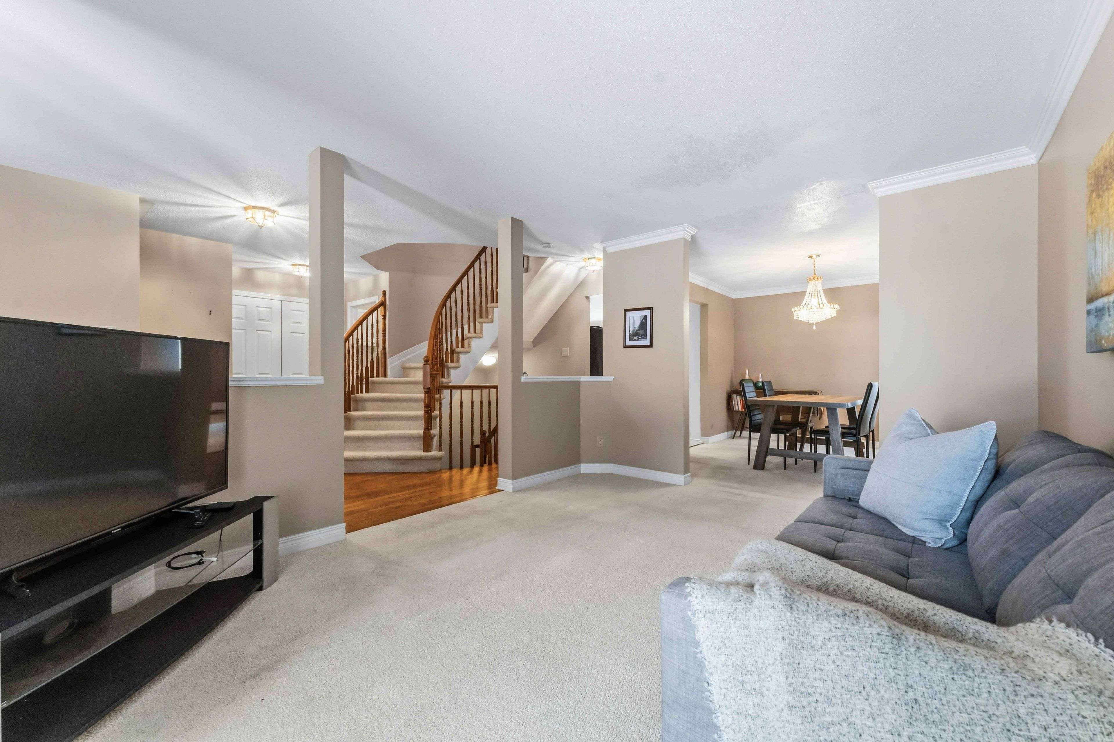 Hunt Club - Windsor Park Village And Area, ON K1V 0W7,81 Kimberwick CRES