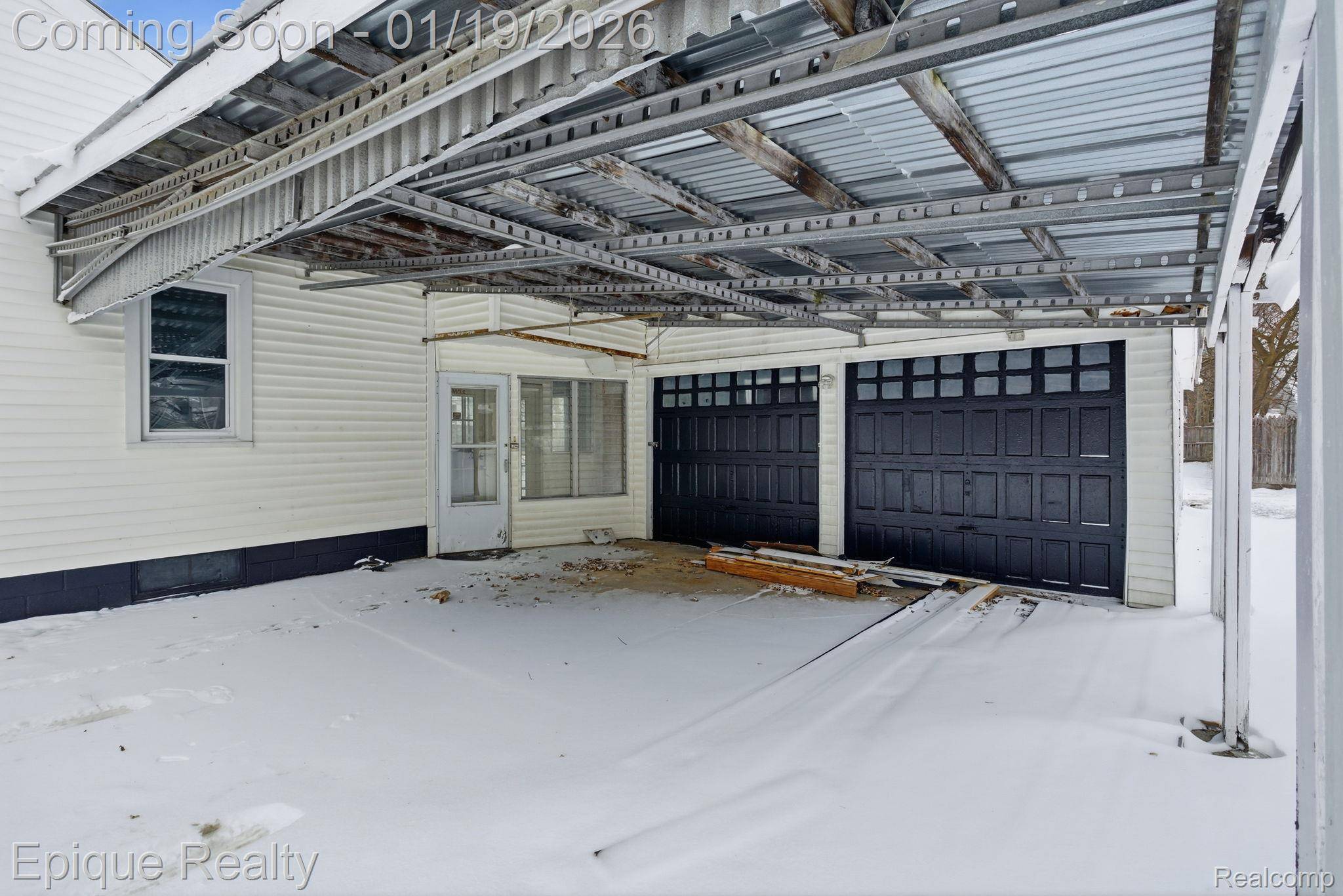 Port Huron, MI 48060,2213 Bancroft ST