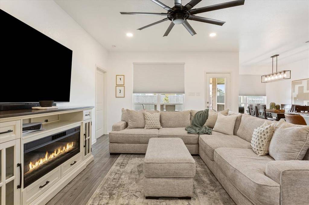 Waco, TX 76633,7012 Llano Drive