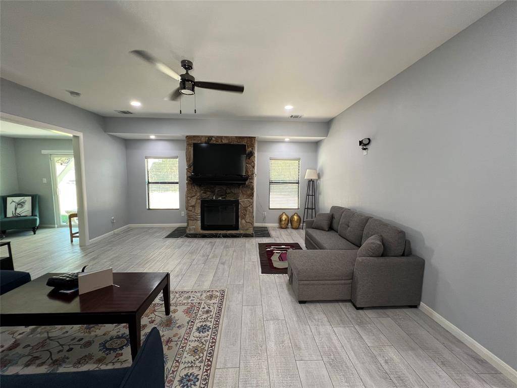 Princeton, TX 75407,4095 County Road 893