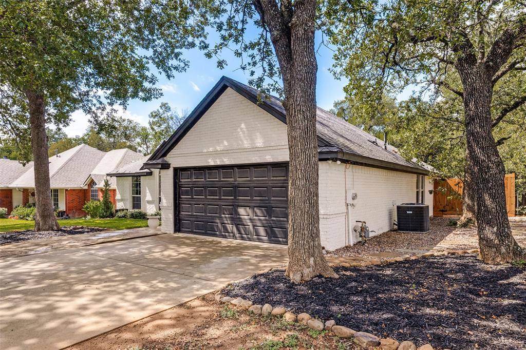 River Oaks, TX 76114,1217 Banks Street