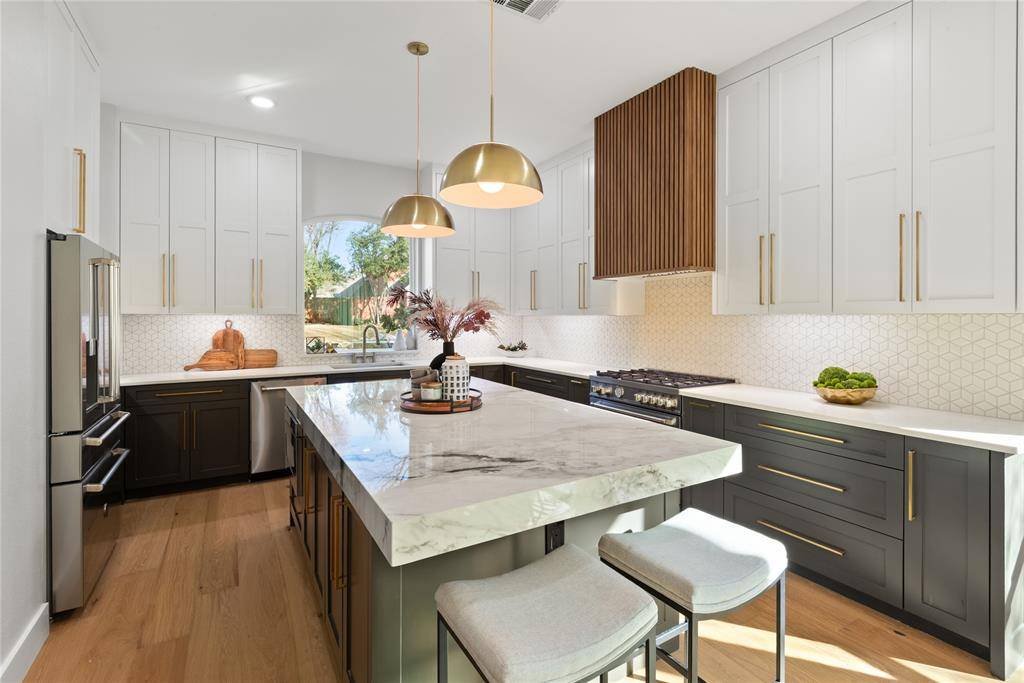 Plano, TX 75093,5834 Sky Park Drive