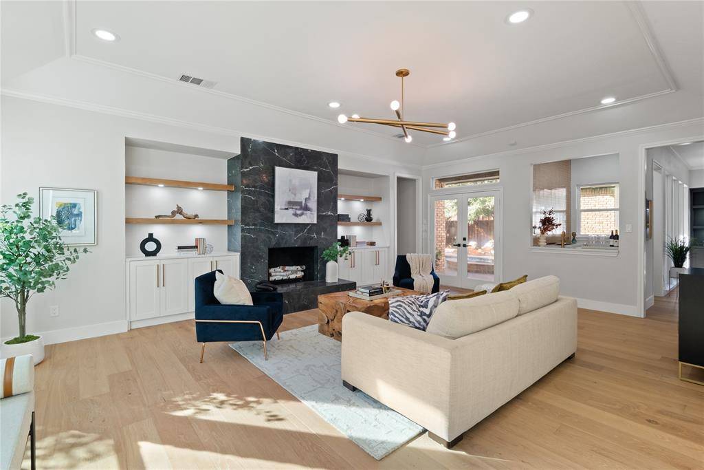 Plano, TX 75093,5834 Sky Park Drive