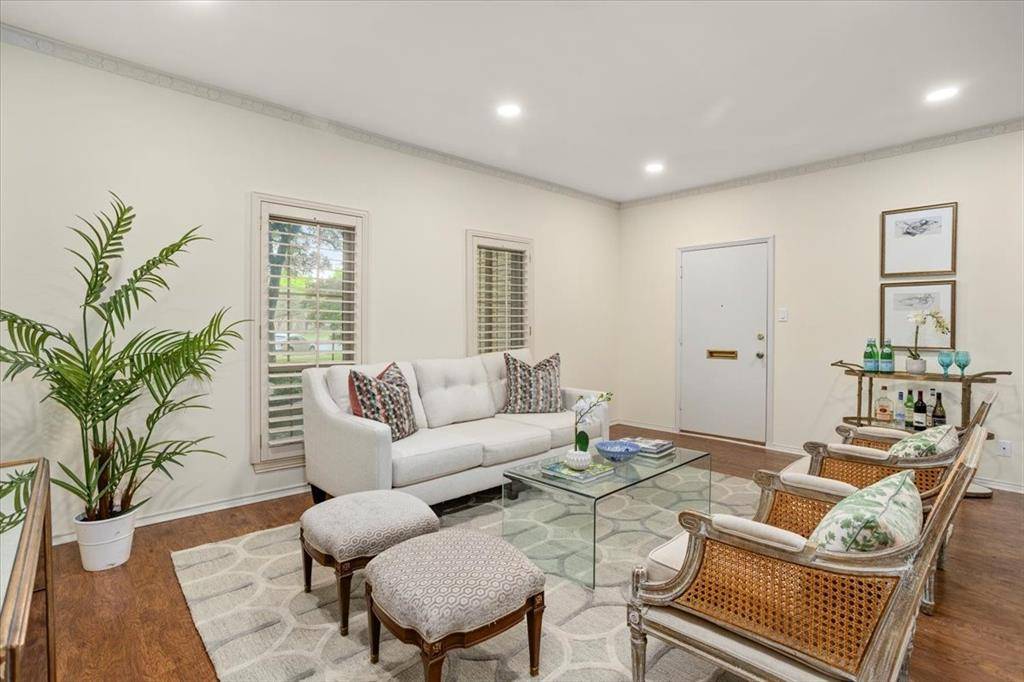 Fort Worth, TX 76109,4312 Bellaire Drive S #141