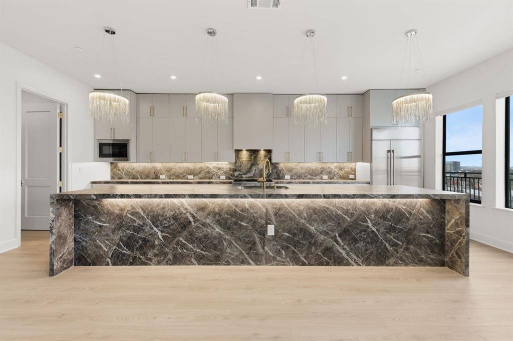 Dallas, TX 75215,1900 S Ervay Street #608