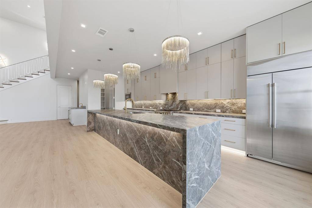 Dallas, TX 75215,1900 S Ervay Street #608