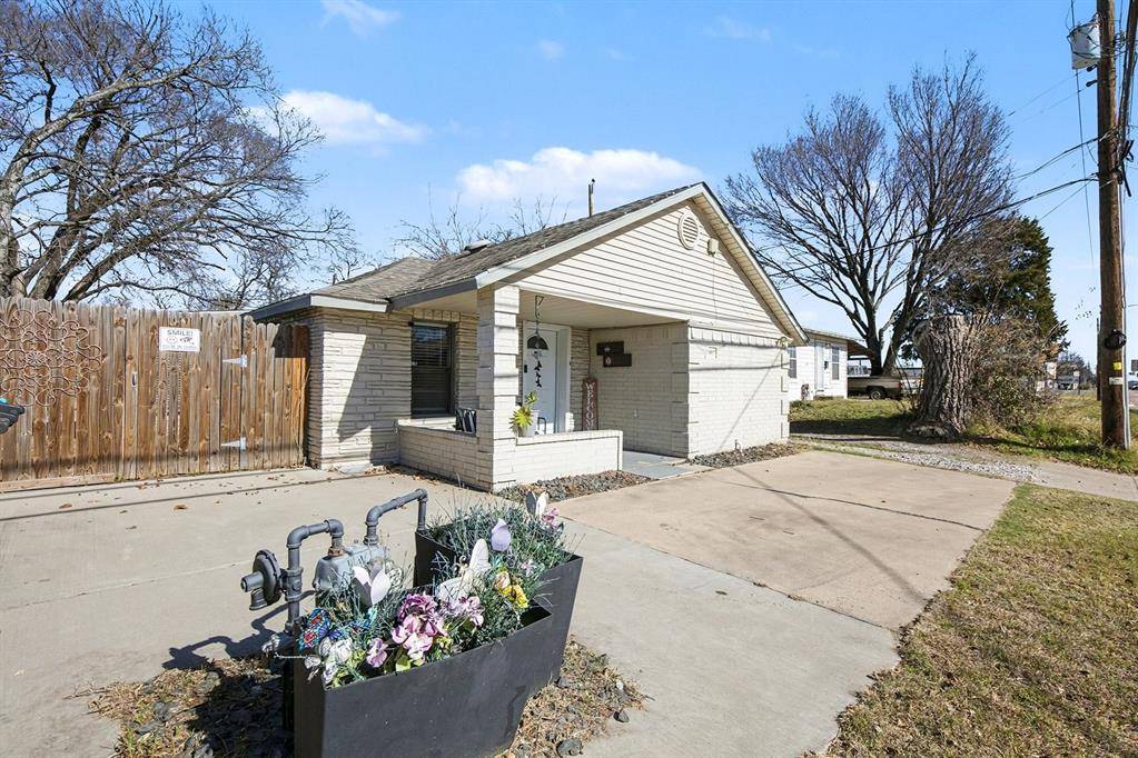 Fort Worth, TX 76111,3817 E 1st Street