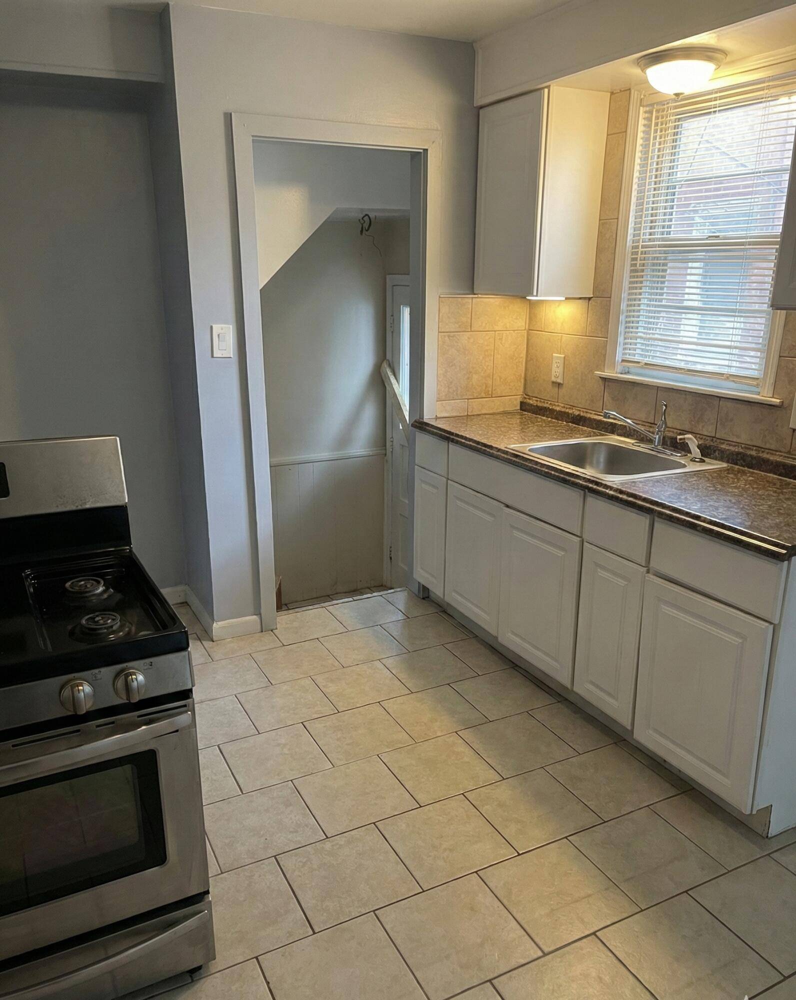 Detroit, MI 48205,15819 Manning ST